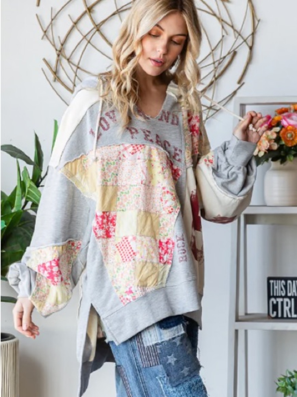 Oli & Hali Patchwork Pullover Hoodie with Vintage Graphic - Picture 2 of 3